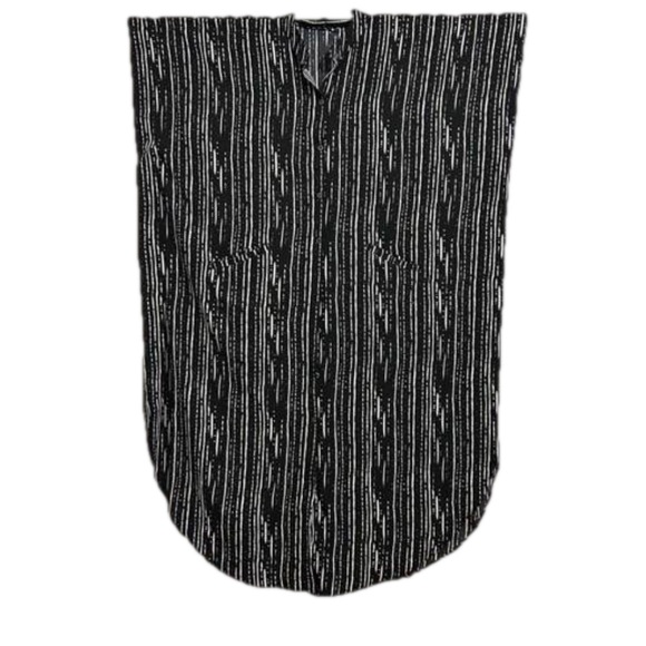 Black and White  Button-down Free Flowing Maxi Dress - Picture 4 of 4